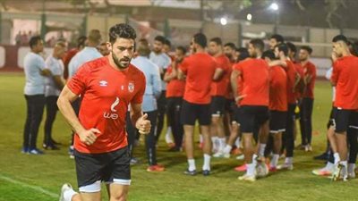 ياسر إبراهيم يقترب من العودة إلى دفاع الأهلي أمام إنبي