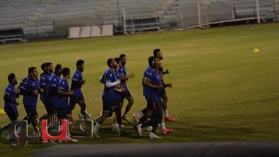 المحلة يواصل تدريباته تحت الأضواء استعدادا للأهلي | صور