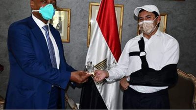 رئيس الكاف الجديد يحسم الجدل بشأن نقل المقر من القاهرة