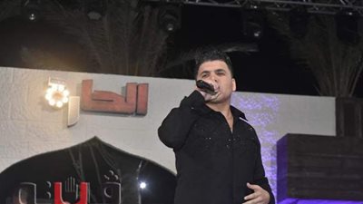 عمر كمال يتألق في حفل خيمة الحارة بالتجمع بـ