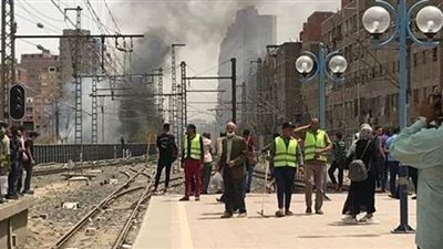 تفحم 5 سيارات في حريق هائل بجوار سور محطة مترو دار السلام