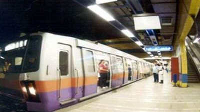 عودة حركة المترو بعد توقفها نصف ساعة بسبب حريق سيارة أنابيب بوتاجاز