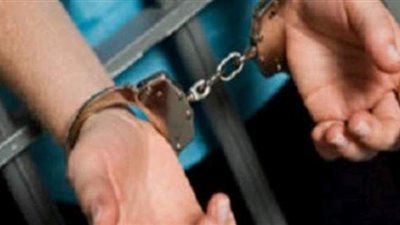 ضبط طالب ألقى ألعاب نارية في وجه آخر بأوسيم