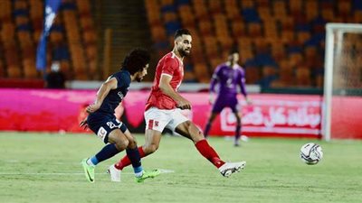 الأهلي يواصل تقدمه على إنبي 0/2 بعد 25 دقيقة