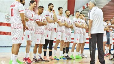 الزمالك يلتقي السويحلي الليبي في نصف نهائي البطولة الأفريقية للطائرة