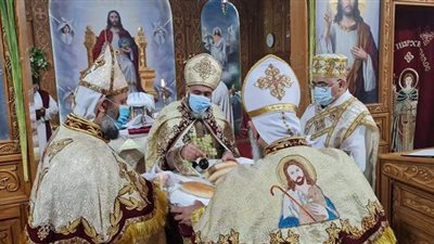 إقامة قداس أحد السعف بكنيسة الأنبا بيشوي ببورسعيد وسط إجراءات احترازية