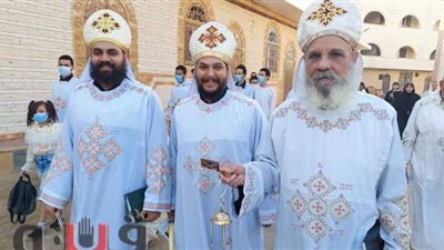 دير الأنبا بضابا يشهد دورة أحد الشعانين في قنا | صور