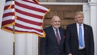 عمدة نيويورك السابق يحصل على جائزة أسوأ أداء تمثيلي