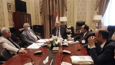 نقل البرلمان توصي بإفادتها بخطط تحديث شركات النقل البري