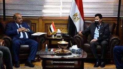 وزير الرياضة يجتمع مع أبطال المصارعة الرومانية المتأهلين لأولمبياد طوكيو