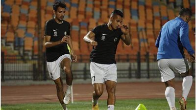 22 لاعبا في قائمة البنك الأهلي لمواجهة الزمالك
