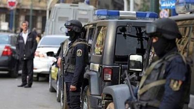 أمن المنافذ يضبط 129 قضية تهرب جمركي ومستحضرات تجميل وملابس