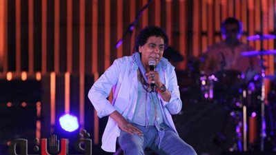 محمد منير يغني لمصر وفلسطين في ذكرى تحرير سيناء بالأوبرا | صور