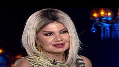 جوزي طلبك للزواج.. سؤال محرج من بوسي شلبي لإيناس الدغيدي | فيديو