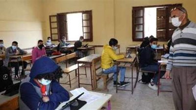 انطلاق امتحانات الصفين الأول والثاني الثانوي اليوم.. الإجابة بنفس ورقة الأسئلة.. وتزويد الطلاب بورقة المفاهيم كبديل للكتاب المدرسي