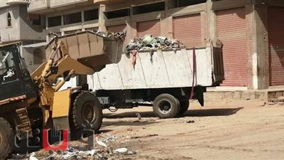 رفع 126 طن قمامة وتطهير مصرف بلبيس العمومي بالشرقية