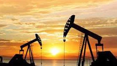 النفط يهبط متأثرا بزيادة إصابات كورونا في الهند