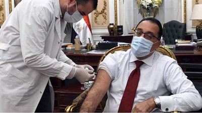 مدبولي يحث المواطنين على الإسراع بالتسجيل للحصول على لقاح كورونا