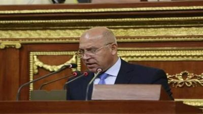 وزير النقل: استلمت المهمة ونصف جرارات السكة الحديد عطلانة