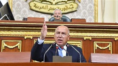 وزير النقل: اخترنا التطوير والتشغيل للسكك الحديدية في نفس الوقت لكن بحذر