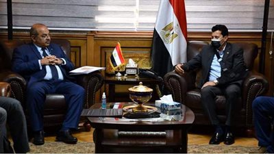 وزير الرياضة وحطب يبحثان استعدادات المشاركة بأولمبياد طوكيو واللائحة المالية