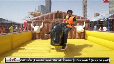 بعد سقوطه الغريب.. رامز جلال لـ سيد عبد الحفيظ: شدوا على الواد فى الأحمال |فيديو