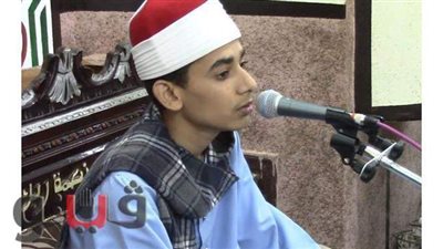 حفظ القرآن في عامين.. حكاية شاب يحلم بإحياء حفل ليلة القدر أمام السيسي | فيديو