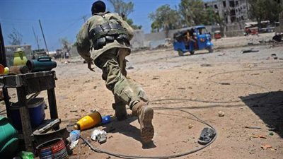 قوات معارضة للرئيس الصومالي تسيطر على مناطق بالعاصمة