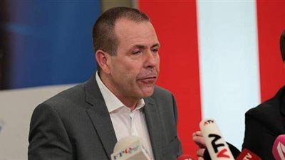 نائب بالبرلمان الأوروبي يفضح مفوضية الاتحاد: بيمولوا الإخوان من أموال الضرائب