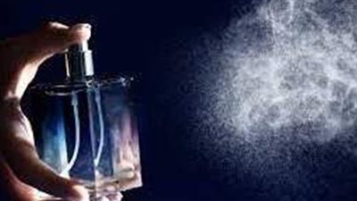 تفسير حلم العطر في المنام وعلاقته بالأزمات المالية والعقبات والمشاكل