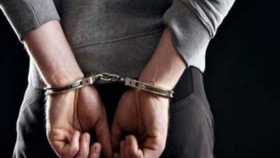 القبض على مسئولين بالمحليات في القليوبية تقاضيا رشوة مقابل ترخيص بناء مخالف