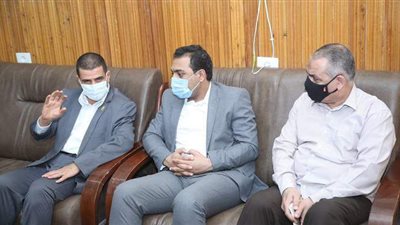نائب محافظ قنا يبحث سبل التعاون مع كلية الهندسة لتطبيق منظومة التراخيص الجديدة