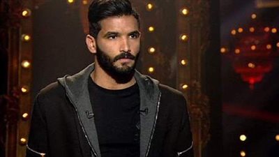 إيناس الدغيدي لصالح جمعة: أنت بلطجي وبتمد إيدك على الستات؟.. واللاعب يرد | فيديو