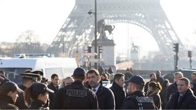 ماتت طعنا.. أئمة مساجد بفرنسا: قاتل الشرطية الفرنسية لا يمثل الإسلام