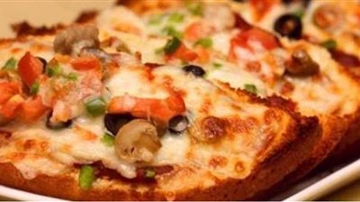 توست البيتزا أكلة سريعة ومشبعة على السحور