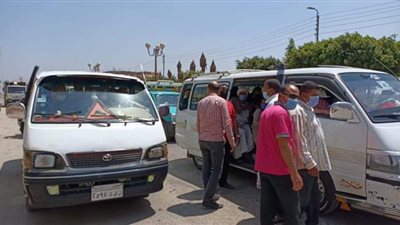 تحرير 22 مخالفة لعدم التزام المواطنين بارتداء الكمامات بالمنيا