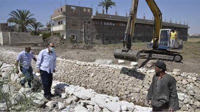 تبطين ترعة مسارة العمومية بديروط ضمن المشروع القومي للتبطين في أسيوط