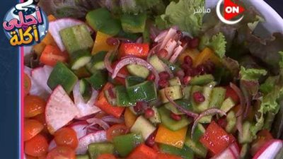 لإفطار صحي ولذيذ.. طريقة عمل سلطة الفتوش | فيديو