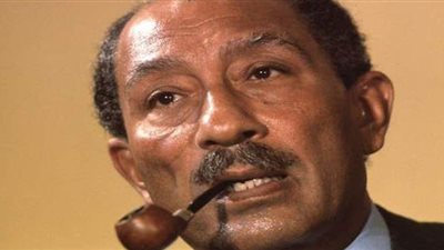 في شهر النصر.. السادات صانع المجد والشرف والتاريخ.. رسالة دكتوراه تحلل خطابات 