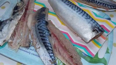 استعدادا لشم النسيم.. طريقة عمل الماكريل المخلل