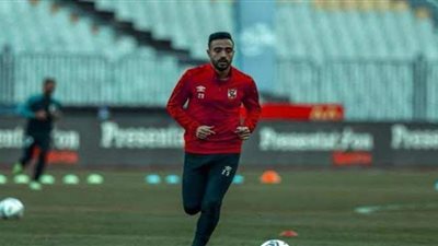 محمود وحيد يعود لقيادة الجبهة اليسرى للأهلي أمام الجونة