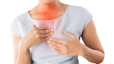 أعراض ارتجاع المريء وطرق التخلص منه