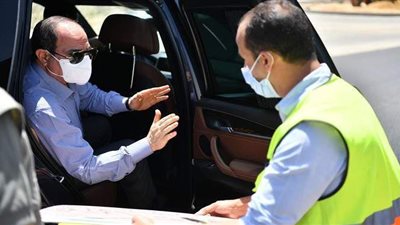 السيسي يتفقد تطوير عدد من الطرق والمحاور والكباري بشرق القاهرة |فيديو