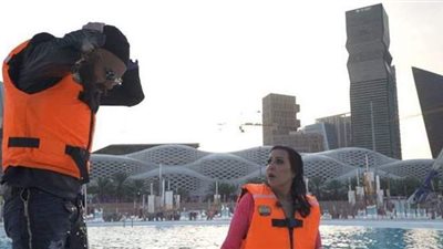 سمية الخشاب فريسة جديدة  لـ