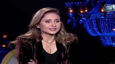 نيللي كريم: لست رافضة لمشاهد الإثارة والقبلات.. وهذه حقيقة زواجي من ثري عربي