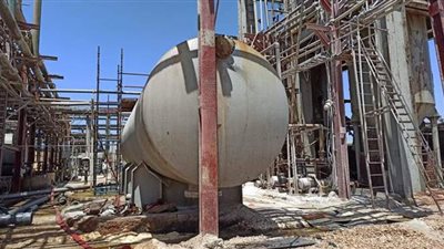 سعفان يتلقى تقريراً عن حريق مصنع سنمار للكيماويات ببورسعيد