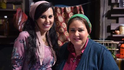 ياسمين رئيس تطالب جمهورها بالدعاء لدلال عبد العزيز