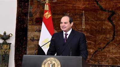 السيسي لعمال مصر: العامل المصري ثروة الوطن الحقيقية ومحرك التنمية.. كفاحكم النبيل محل تقدير كبير وسوف تجدونني دائمًا حافظًا لعهدي معكم