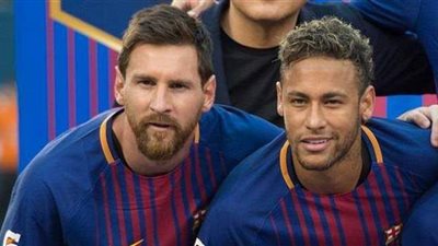 ميسي ونيمار يتلقون لقاح 