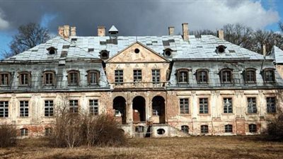 48 صندوقا من الذهب.. حكاية كنز هتلر المدفون أسفل قصر في بولندا